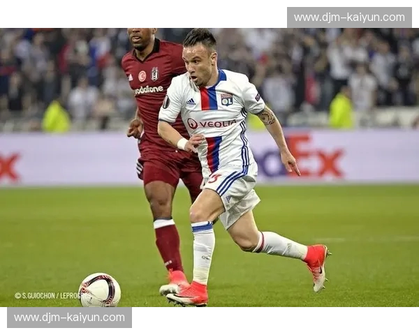 绿茵场上的冰与火之歌：当里昂遇见巴斯蒂亚，是一场关于荣耀与灵魂的终极碰撞